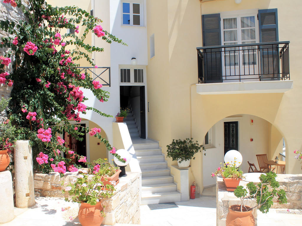 Hotel Ethrion Ermoupoli Habitación foto